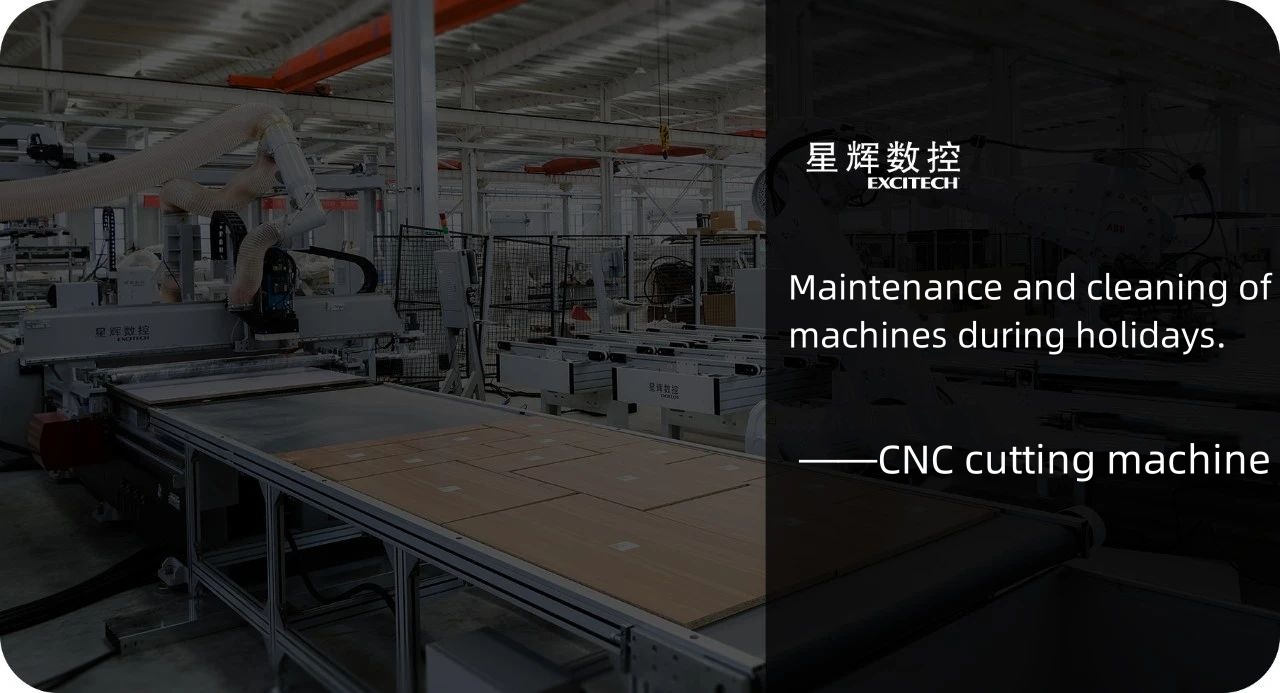 Manutenção e limpeza de máquina de corte CNC em feriados.