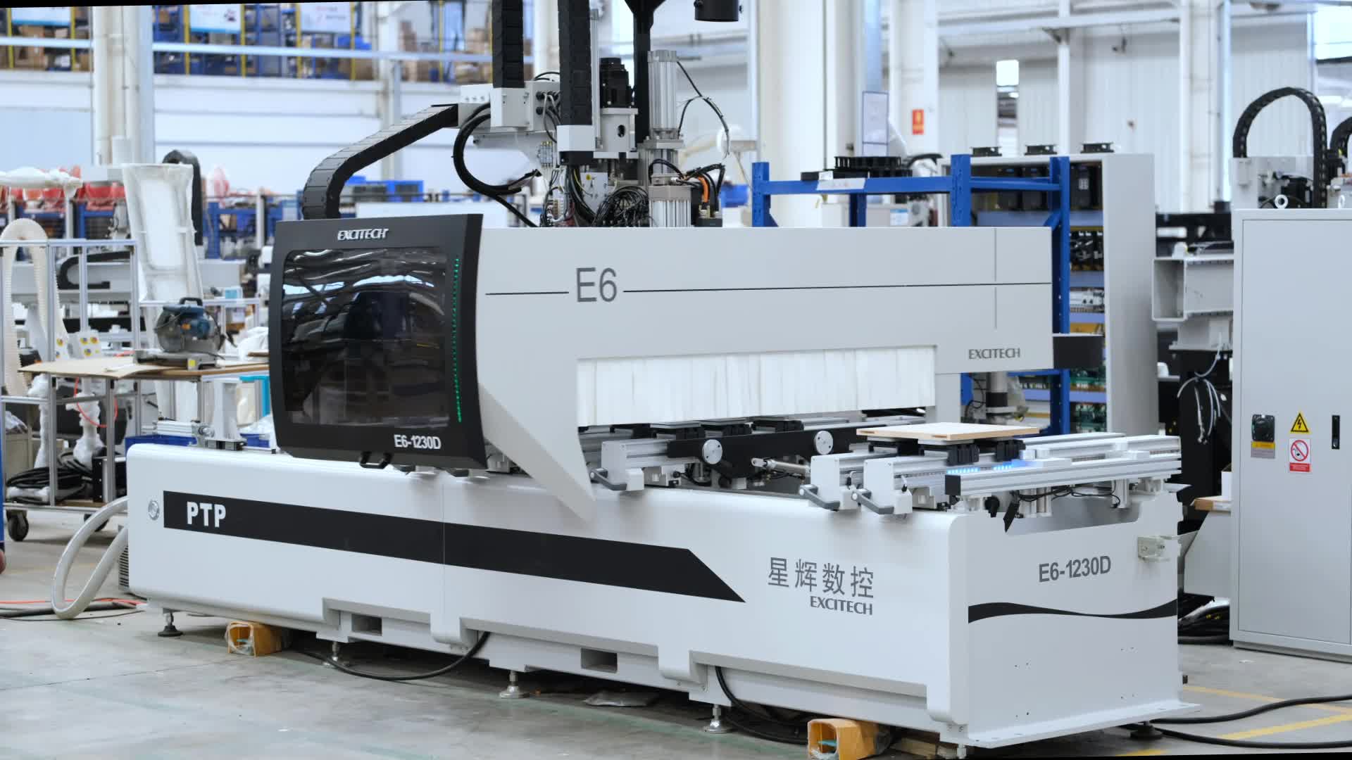 Escolher a máquina certa para trabalhar madeira pode melhorar a eficiência.
